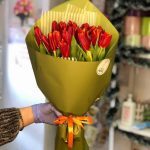 Bouquet of 25 red tulips