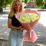 Персиковая роза Пич Аваланч 51 штука