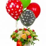 Composition with helium balloons