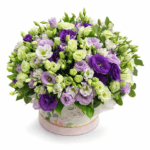 Композиция из эустомы в шляпной коробке