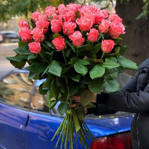 Букет 39 розовых роз гран-при 90 см