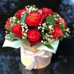 Композиция из 11 красных роз