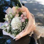 Букет из гортензии с эустомой