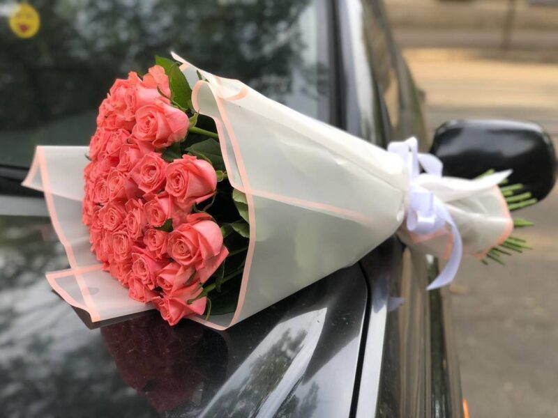 Розовые розы Карина 39 штук