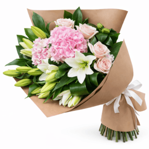 Сборный букет из лилий и гортензии