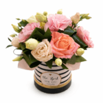 Цветочный комплимент в шляпной коробке